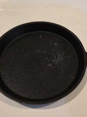 Mini Cast Iron Skillet 5” NEW no tags